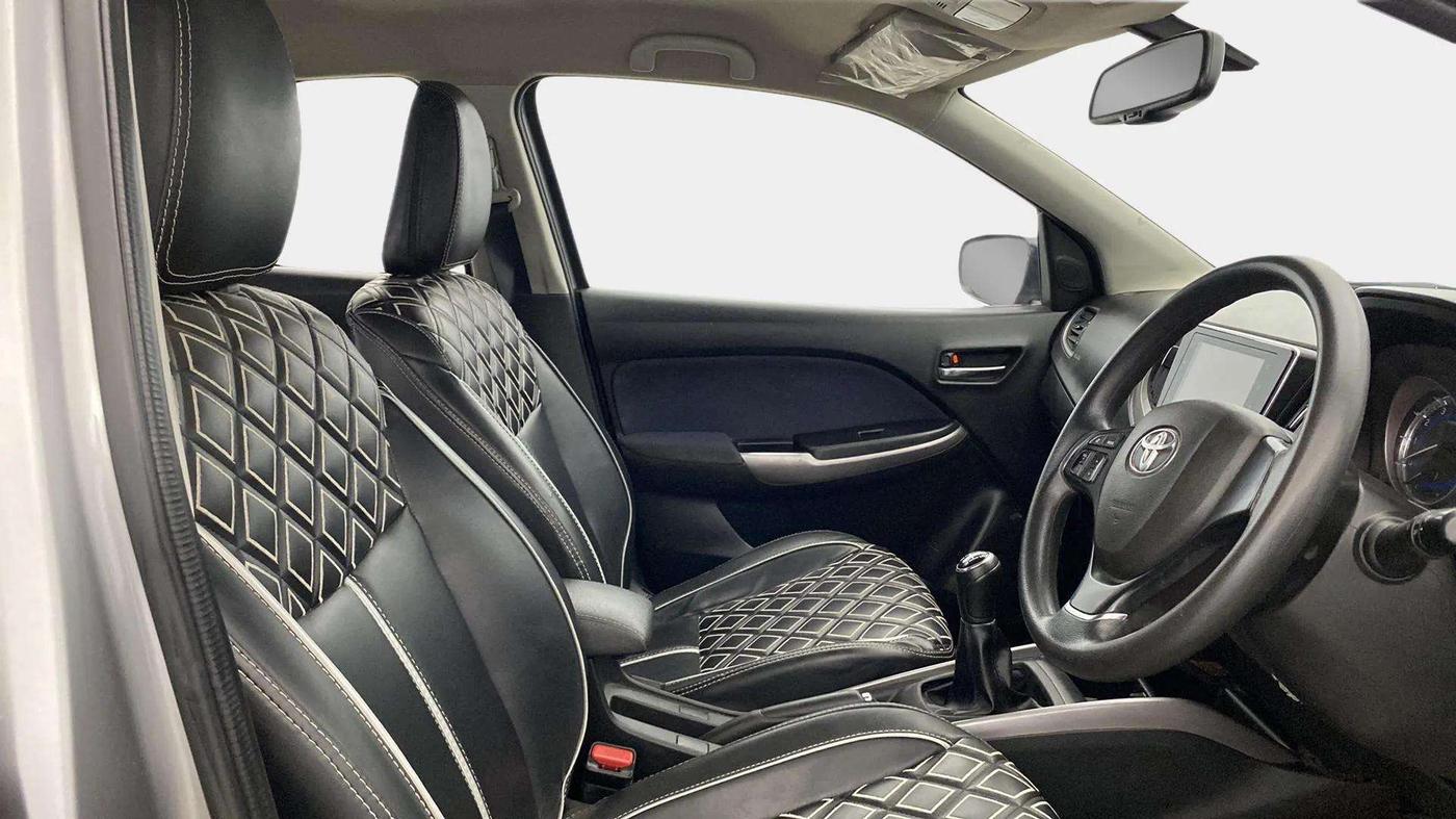 2020 Toyota Glanza G, Petrol, Manual, 58,115 km, Right Side Front Door Cabin