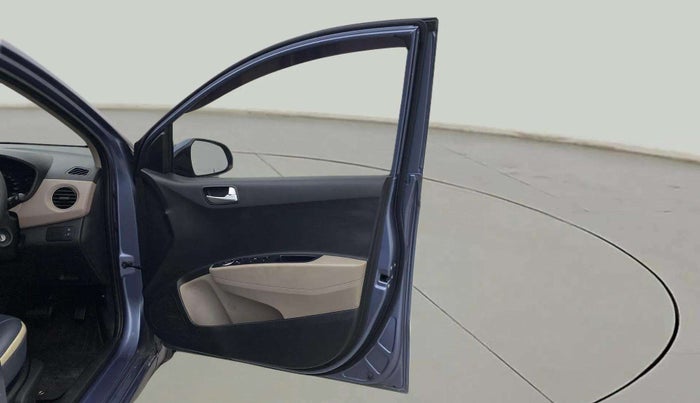 2016 Hyundai Xcent S AT 1.2, Petrol, Automatic, 52,895 km, RHS Front Door