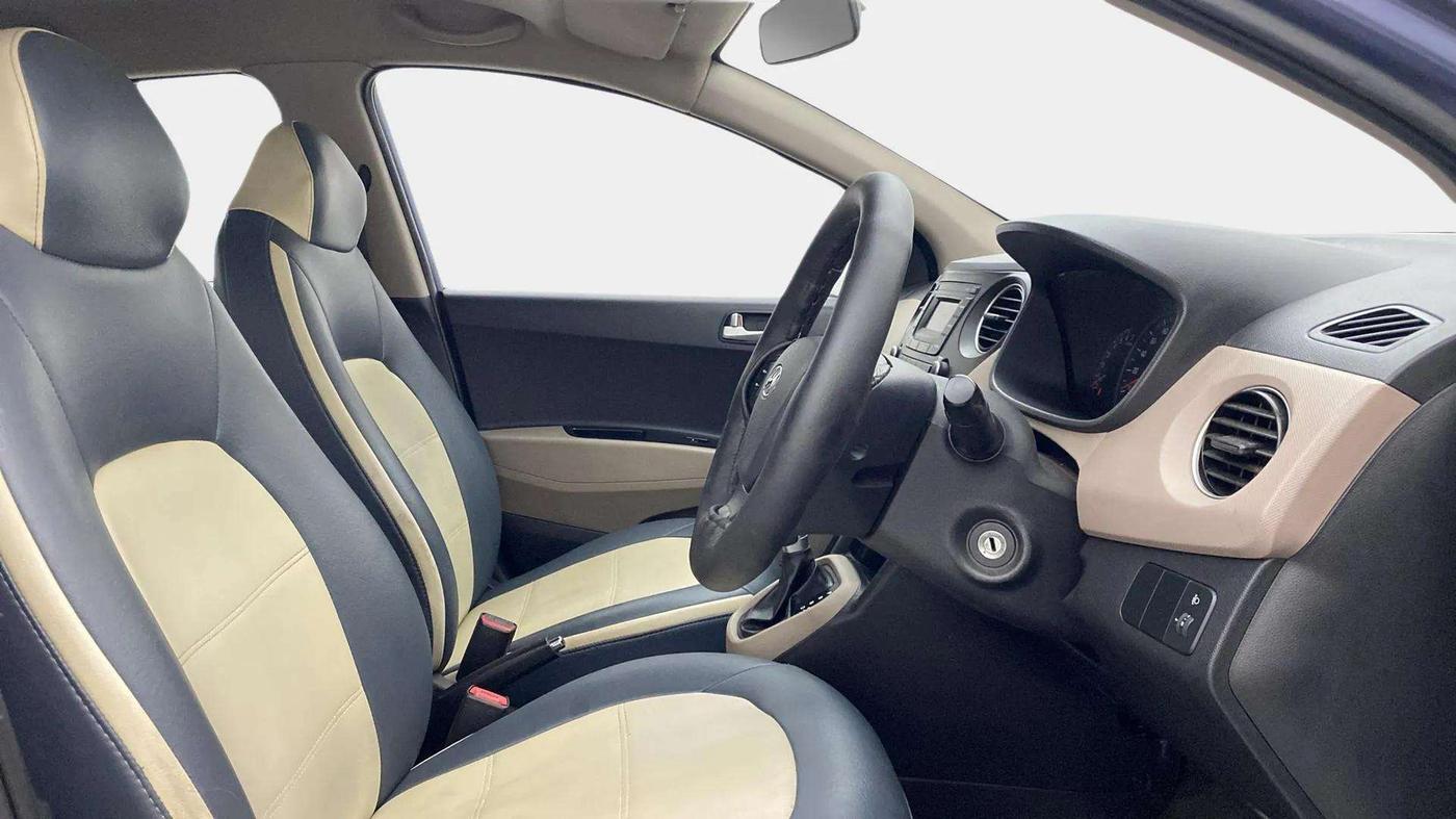 2016 Hyundai Xcent S AT 1.2, Petrol, Automatic, 52,895 km, Right Side Front Door Cabin