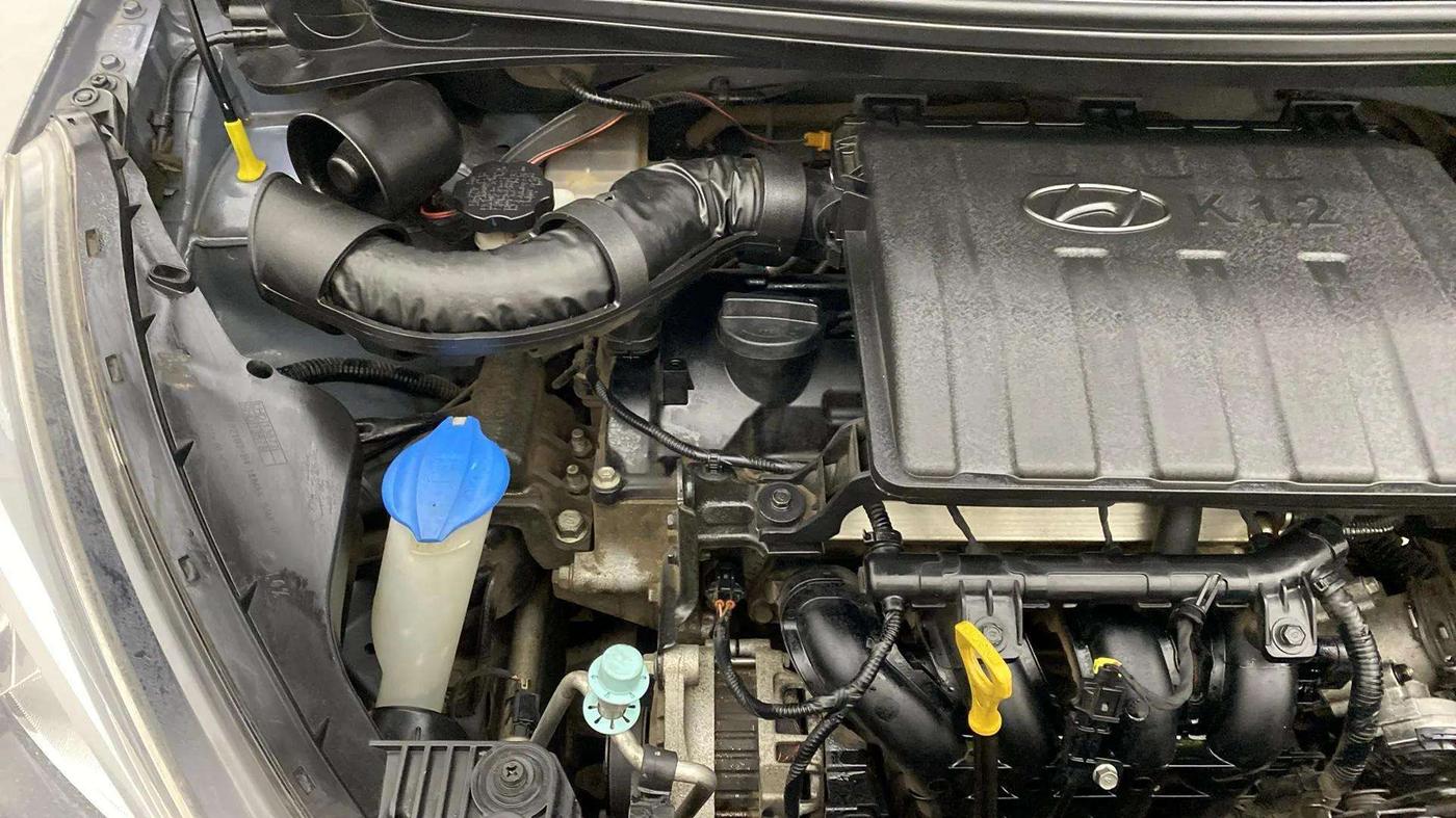 2016 Hyundai Xcent S AT 1.2, Petrol, Automatic, 52,895 km, Engine View - Right