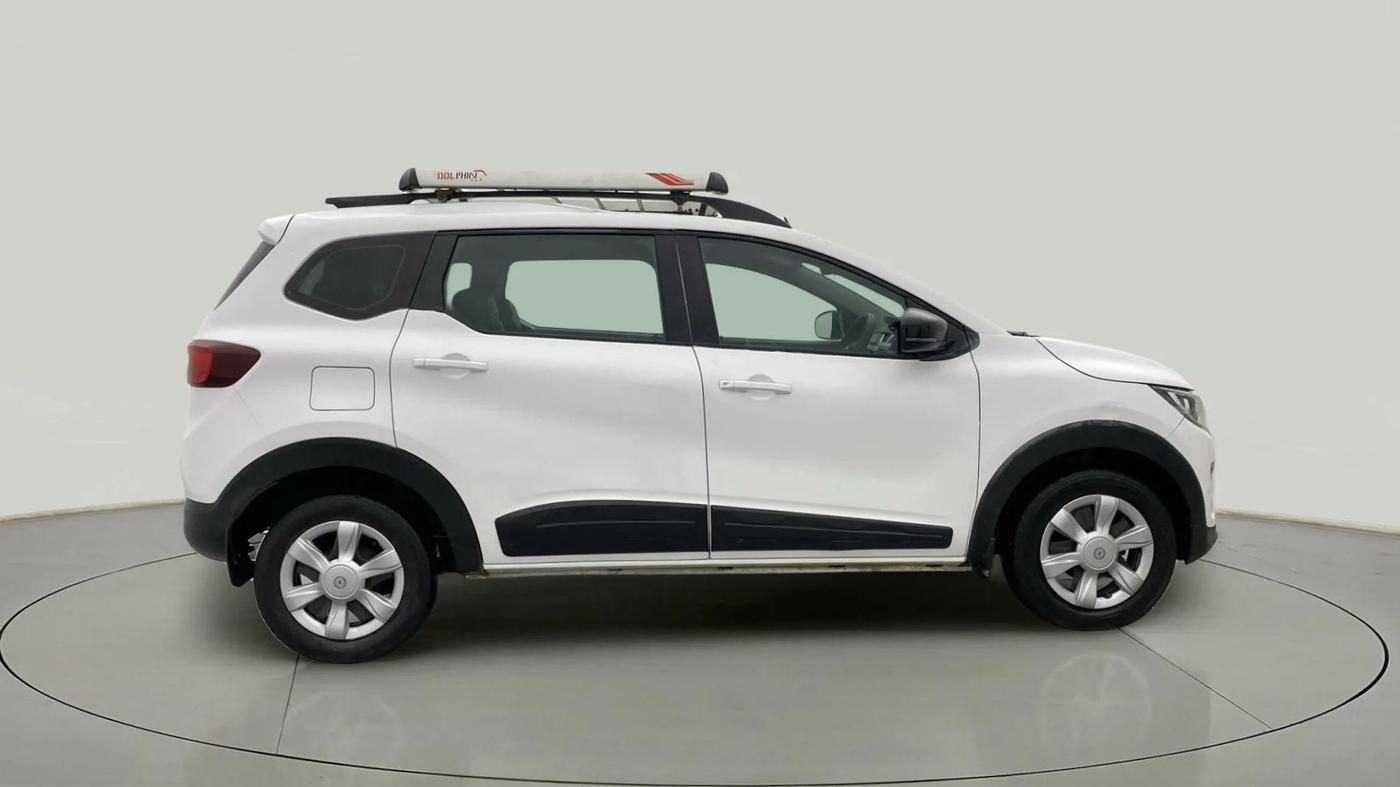 2021 Renault TRIBER RXZ, Petrol, Manual, 81,097 km, Right Side View