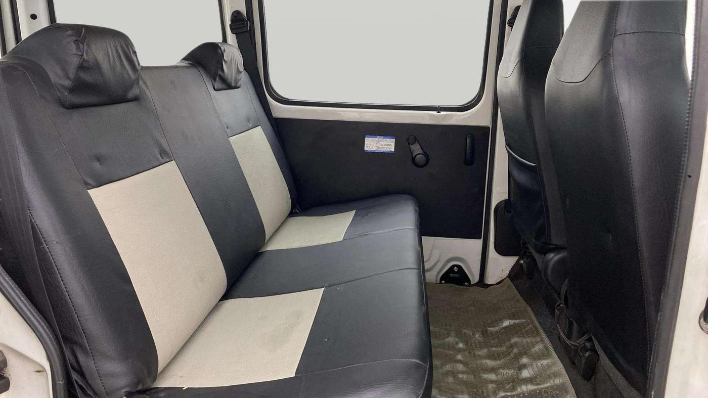 2020 Maruti Eeco 5 STR WITH A/C+HTR, Petrol, Manual, 26,346 km, Right Side Rear Door Cabin