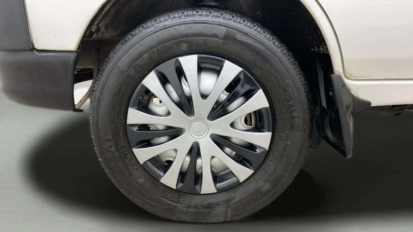 2020 Maruti Eeco 5 STR WITH A/C+HTR, Petrol, Manual, 26,346 km, Left Front Wheel