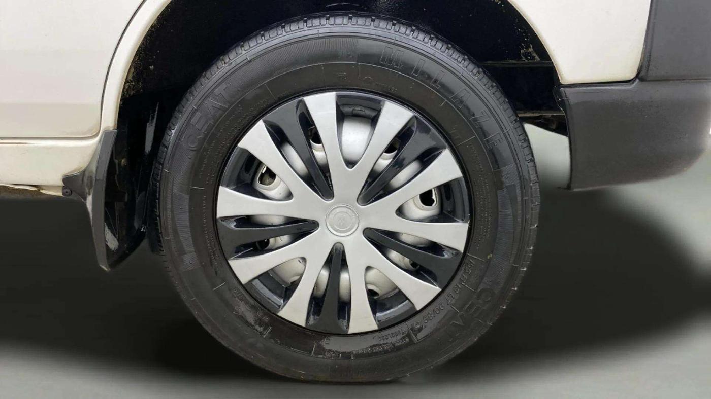 2020 Maruti Eeco 5 STR WITH A/C+HTR, Petrol, Manual, 26,346 km, Right Front Wheel