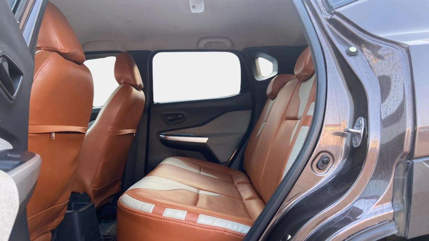 2023 Nissan MAGNITE XE, Petrol, Manual, 6,227 km, Right Side Rear Door Cabin
