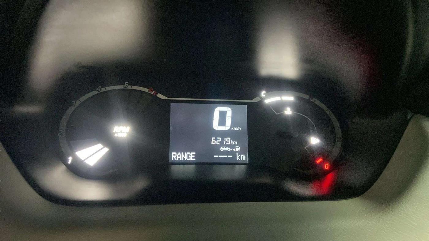 2023 Nissan MAGNITE XE, Petrol, Manual, 6,227 km, Odometer Image