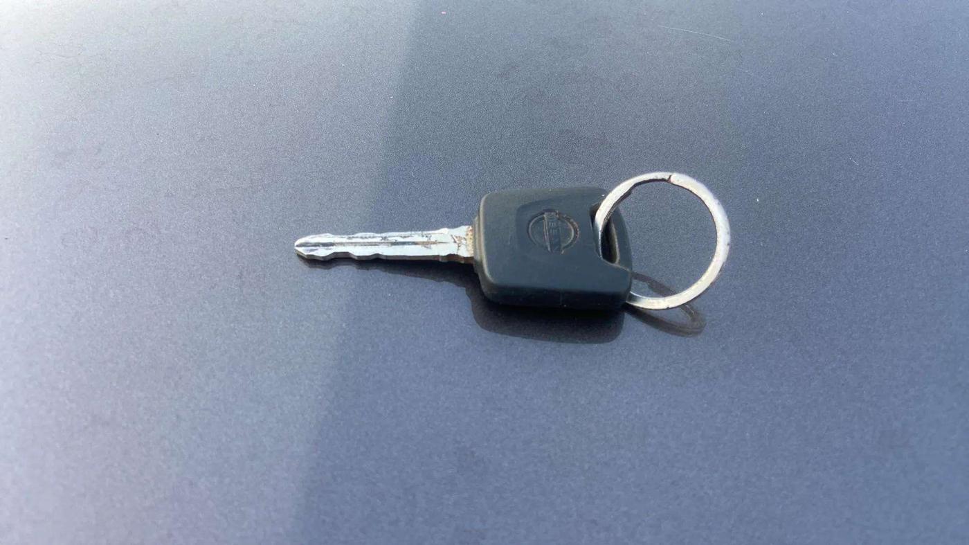 2023 Nissan MAGNITE XE, Petrol, Manual, 6,227 km, Key Close Up