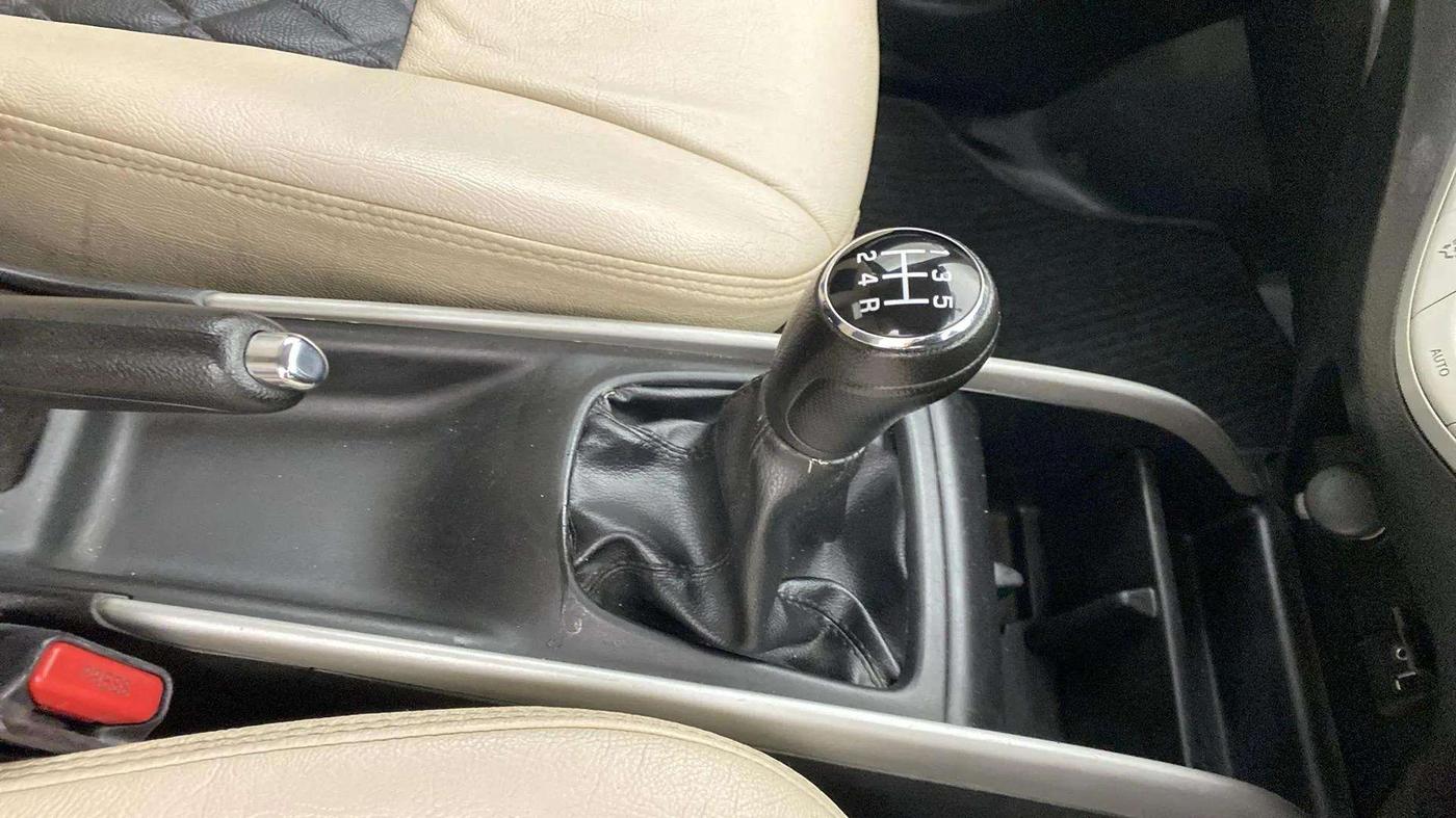 2018 Maruti Baleno DELTA PETROL 1.2, Petrol, Manual, 47,539 km, Gear Lever