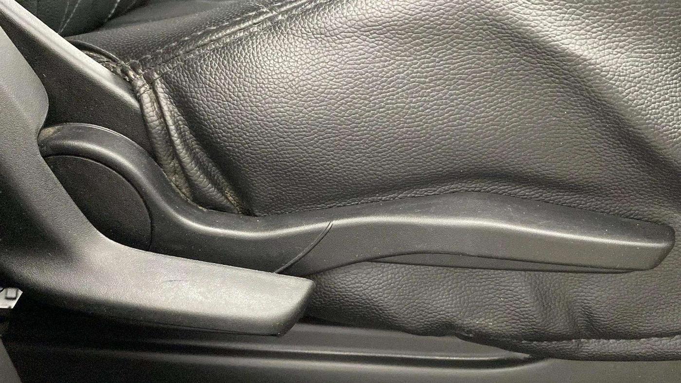2018 Maruti IGNIS ALPHA 1.2, Petrol, Manual, 57,329 km, Driver Side Adjustment Panel