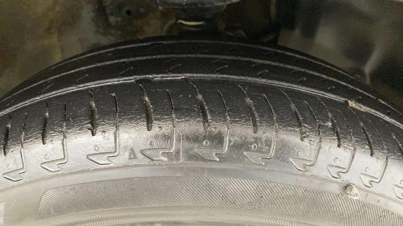 2018 Maruti IGNIS ALPHA 1.2, Petrol, Manual, 57,329 km, Right Front Tyre Tread