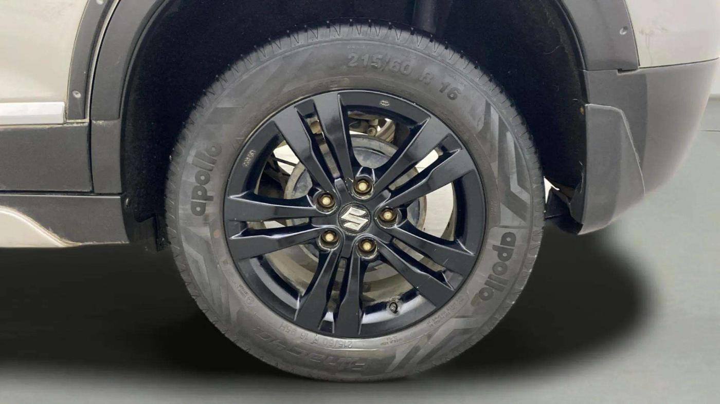 2018 Maruti Vitara Brezza ZDI AMT, Diesel, Automatic, 42,344 km, Left Rear Wheel
