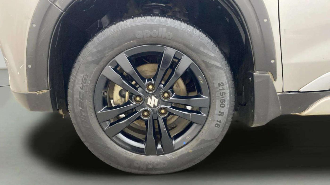 2018 Maruti Vitara Brezza ZDI AMT, Diesel, Automatic, 42,344 km, Left Front Wheel