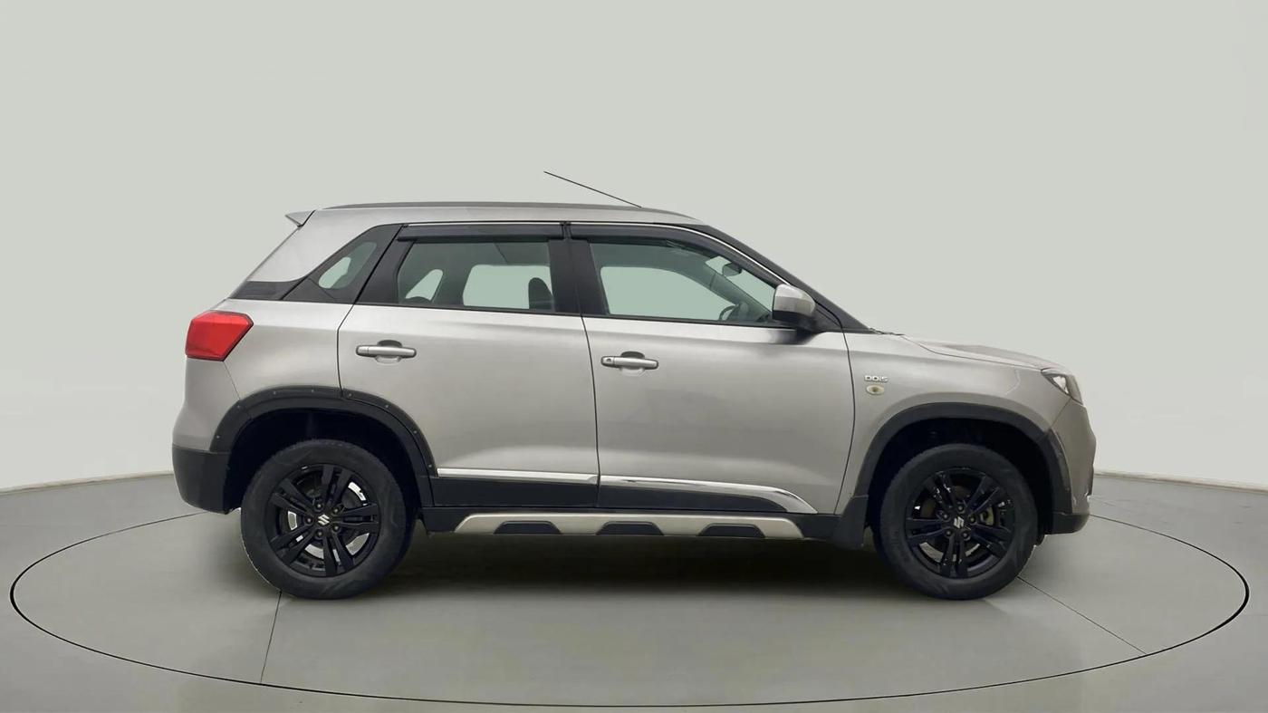 2018 Maruti Vitara Brezza ZDI AMT, Diesel, Automatic, 42,344 km, Right Side View