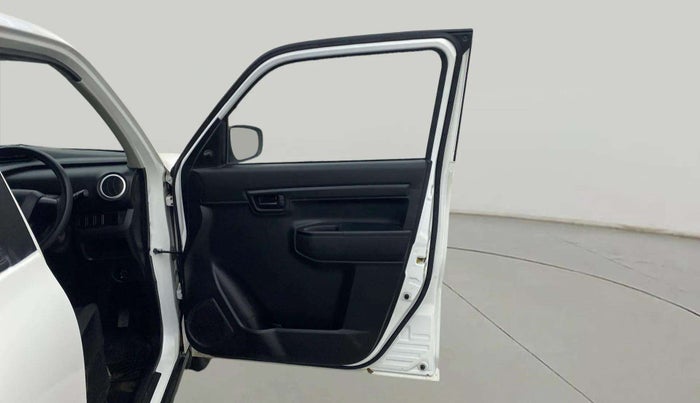 2020 Maruti S PRESSO VXI+, Petrol, Manual, 12,017 km, RHS Front Door