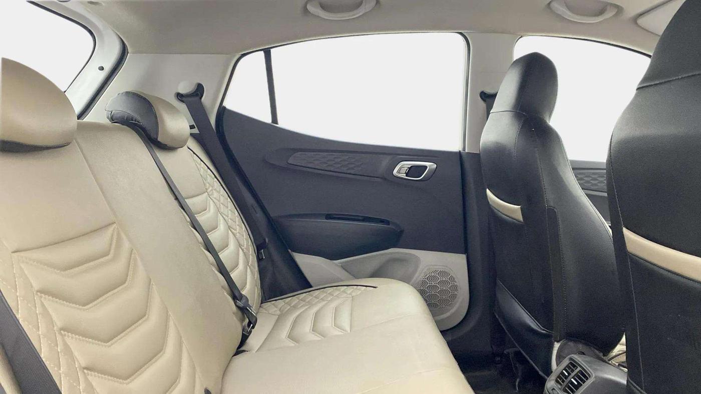 2023 Hyundai GRAND I10 NIOS SPORTZ 1.2 KAPPA VTVT, Petrol, Manual, 12,200 km, Right Side Rear Door Cabin