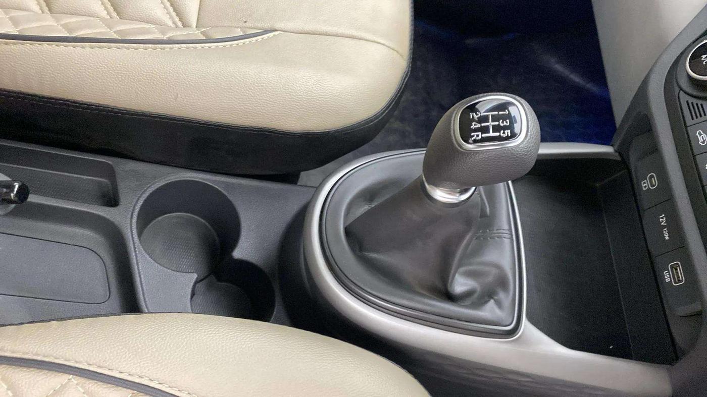 2023 Hyundai GRAND I10 NIOS SPORTZ 1.2 KAPPA VTVT, Petrol, Manual, 12,200 km, Gear Lever
