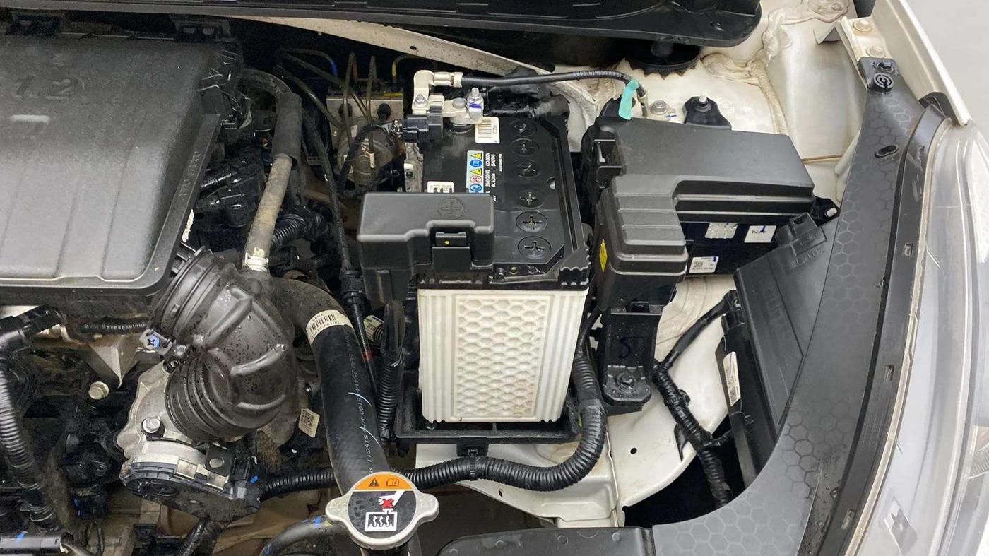 2023 Hyundai GRAND I10 NIOS SPORTZ 1.2 KAPPA VTVT, Petrol, Manual, 12,200 km, Engine View - Left
