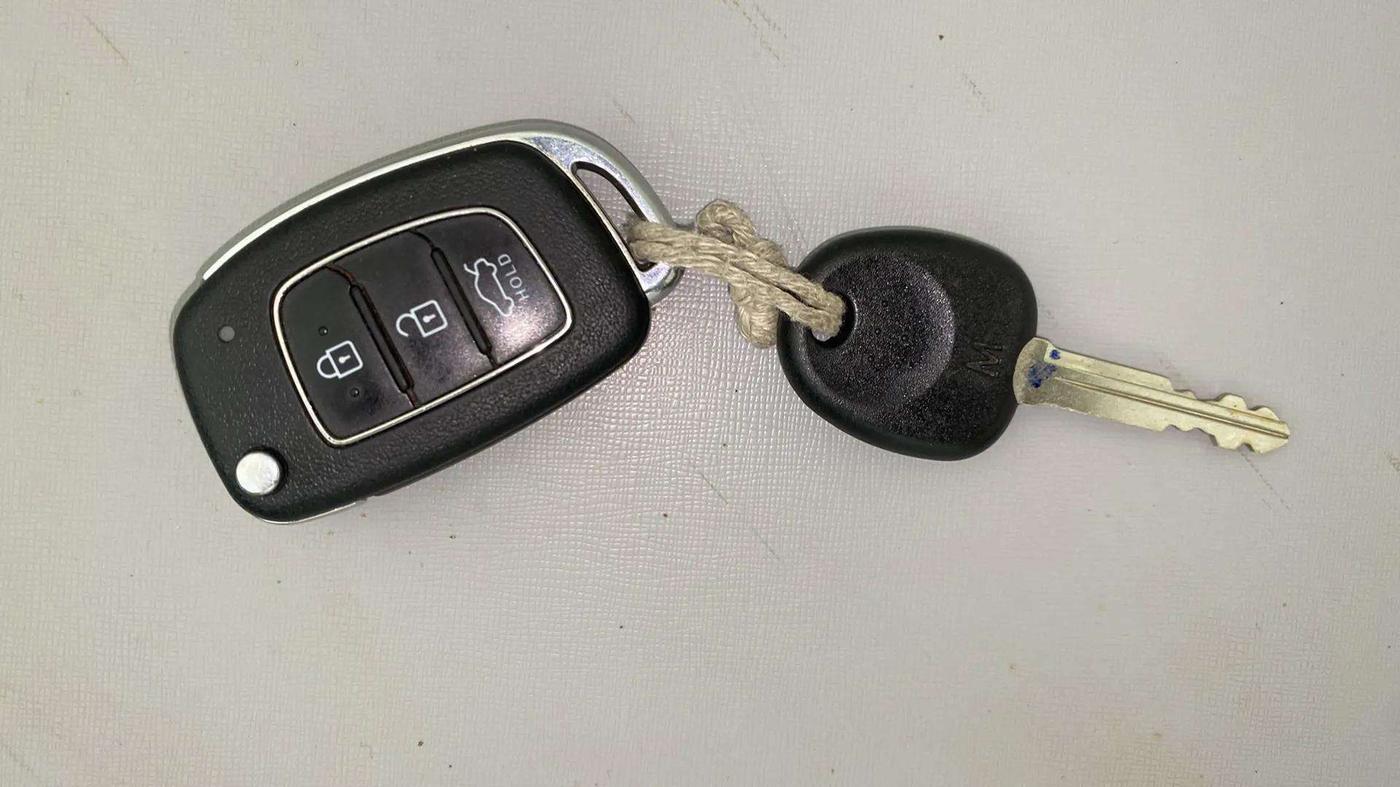 2019 Hyundai GRAND I10 NIOS SPORTZ AMT 1.2 KAPPA VTVT, Petrol, Automatic, 24,323 km, Key Close Up
