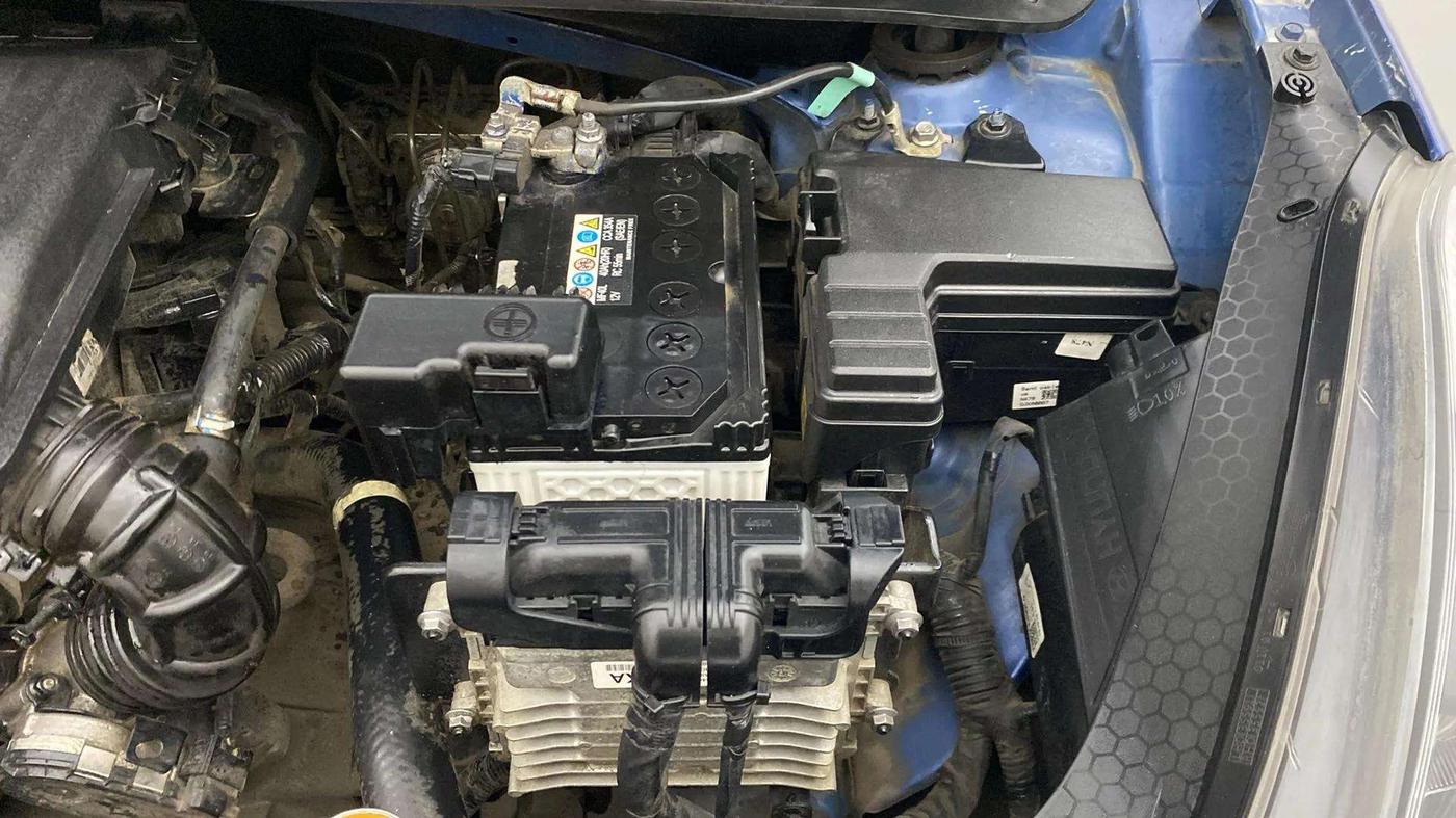2019 Hyundai GRAND I10 NIOS SPORTZ AMT 1.2 KAPPA VTVT, Petrol, Automatic, 24,323 km, Engine View - Left