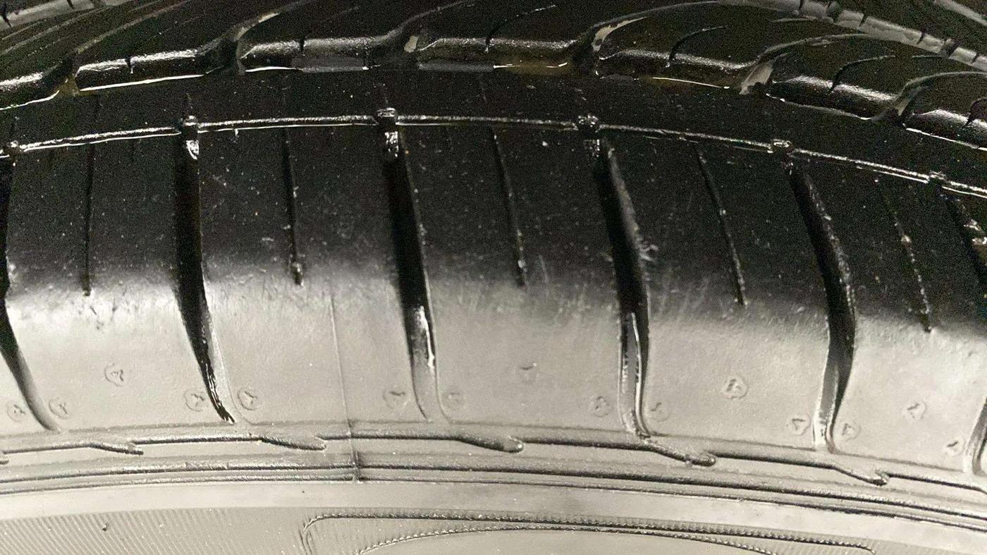 2020 MG HECTOR SHARP 1.5 DCT PETROL, Petrol, Automatic, 7,913 km, Left Rear Tyre Tread