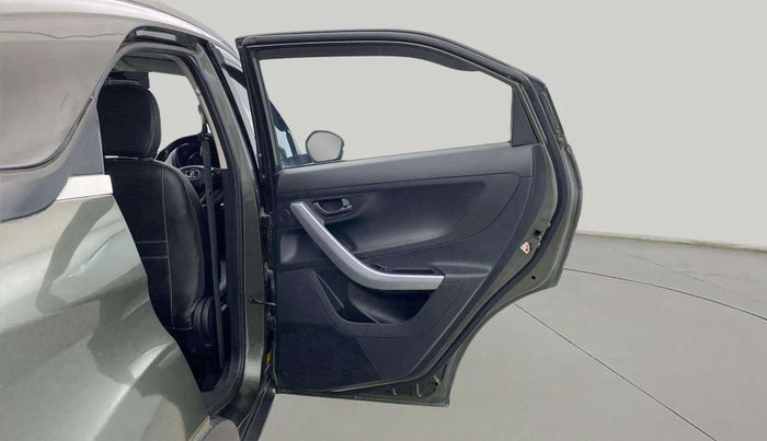 2022 Tata NEXON XMA SUNROOF PETROL, Petrol, Automatic, 36,708 km, RHS Rear Door