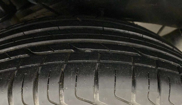 2022 Tata NEXON XMA SUNROOF PETROL, Petrol, Automatic, 36,708 km, Right Rear Tyre Tread