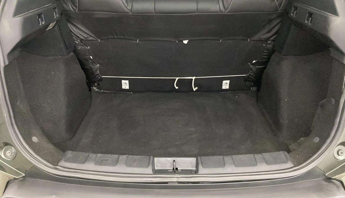 2022 Tata NEXON XMA SUNROOF PETROL, Petrol, Automatic, 36,708 km, Dicky (Boot door) - Parcel tray missing