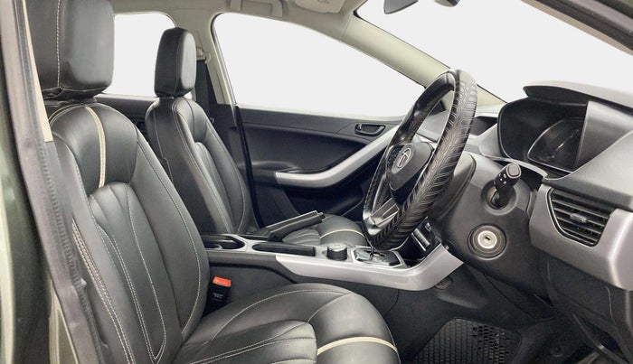 2022 Tata NEXON XMA SUNROOF PETROL, Petrol, Automatic, 36,708 km, Right Side Front Door Cabin