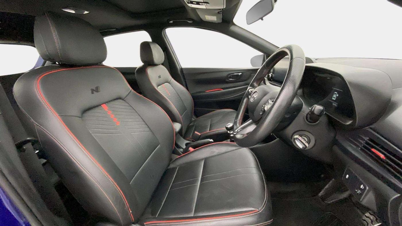 2021 Hyundai NEW I20 N LINE N6 1.0 TURBO GDI IMT DUAL TONE, Petrol, Manual, 32,672 km, Right Side Front Door Cabin