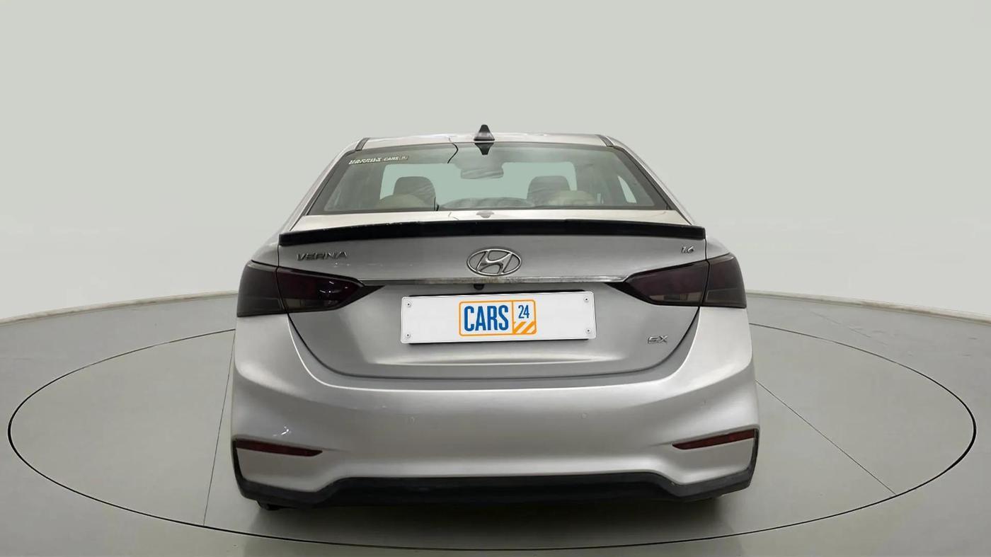 2018 Hyundai Verna 1.6 VTVT SX, Petrol, Manual, 80,223 km, Back/Rear