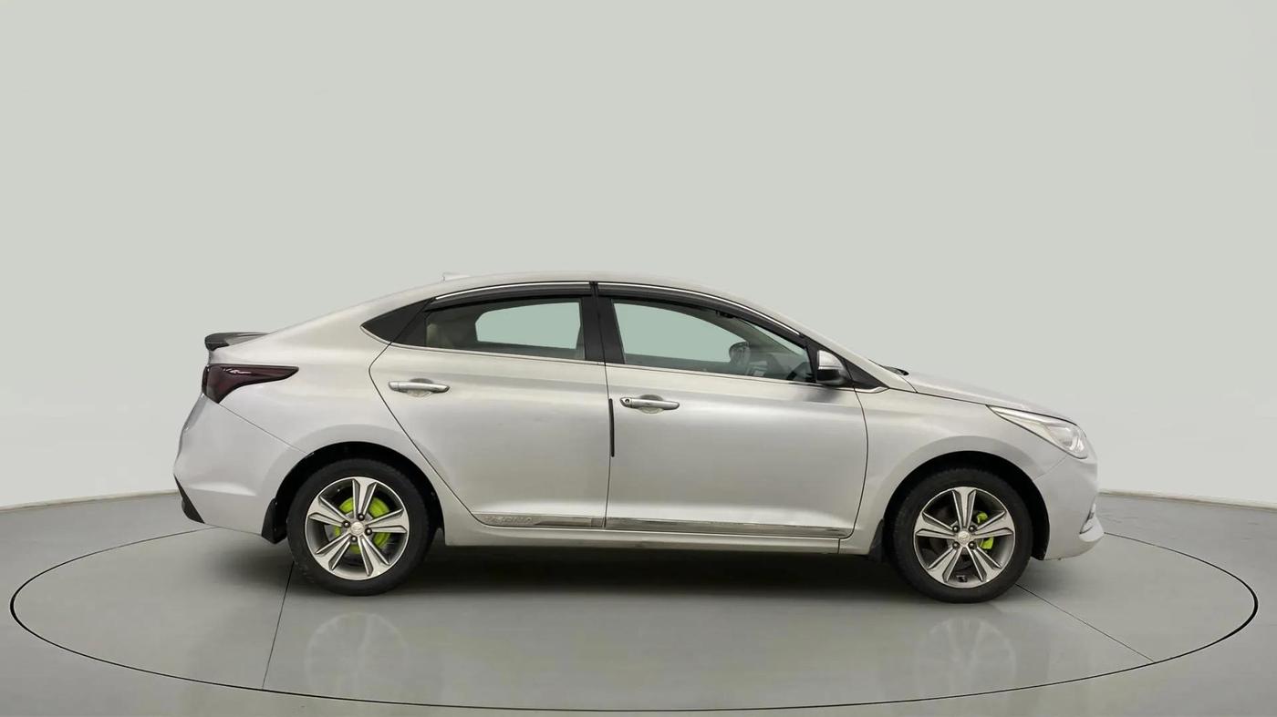 2018 Hyundai Verna 1.6 VTVT SX, Petrol, Manual, 80,223 km, Right Side View