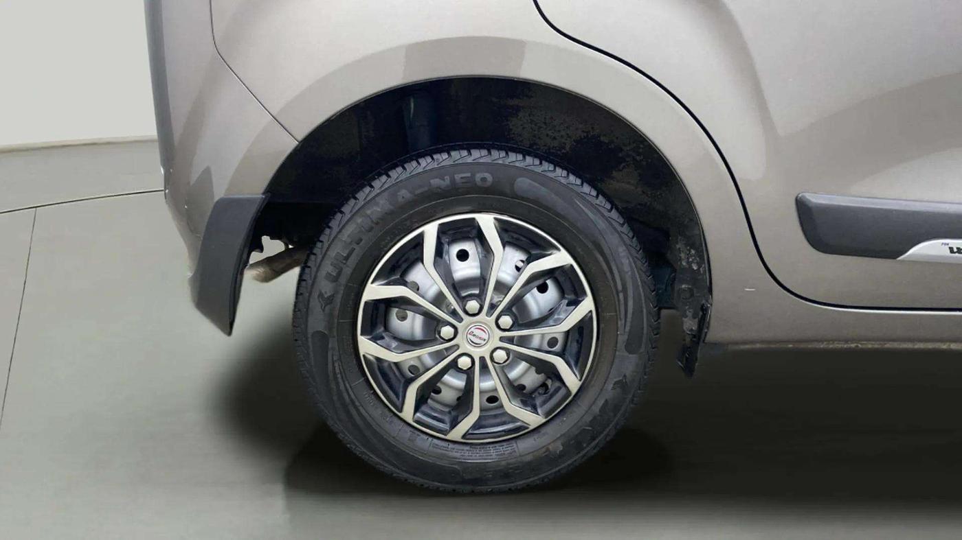 2020 Maruti New Wagon-R LXI CNG (O) 1.0, CNG, Manual, 43,199 km, Right Rear Wheel