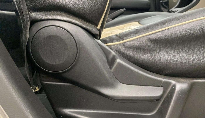 2020 Maruti New Wagon-R LXI CNG (O) 1.0, CNG, Manual, 43,199 km, Driver Side Adjustment Panel