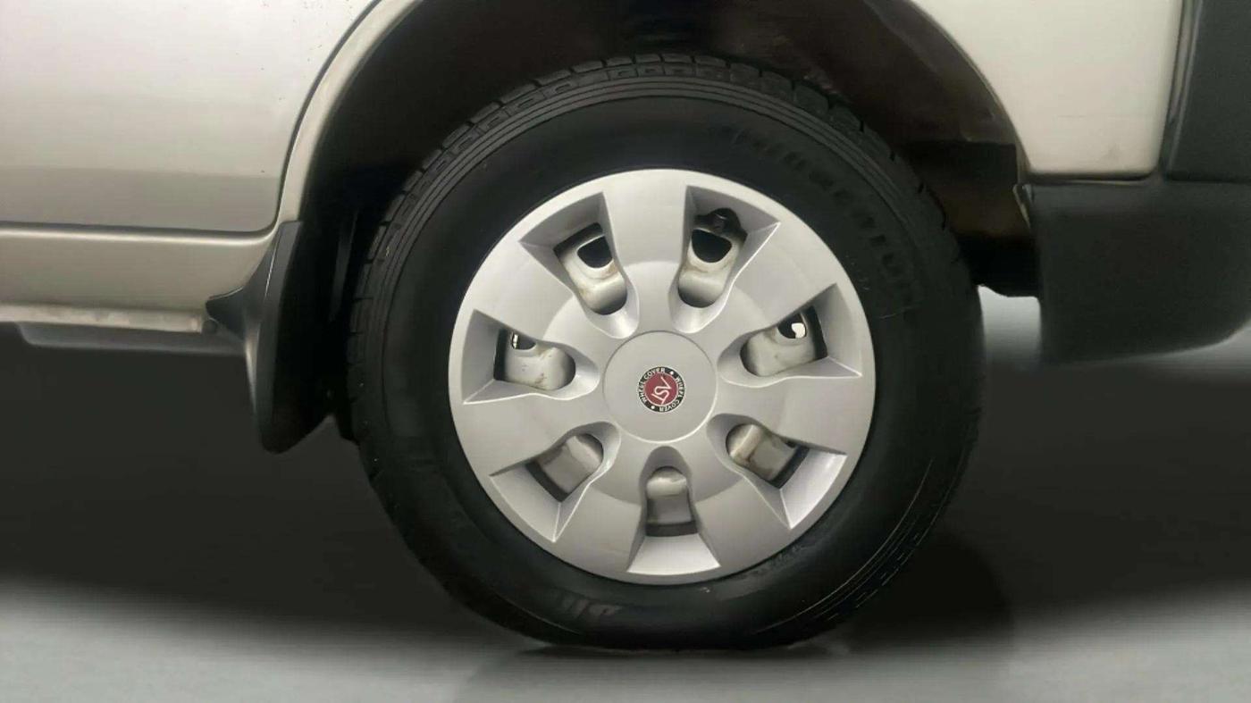 2022 Maruti Eeco 5 STR AC CNG (O), CNG, Manual, 33,523 km, Right Front Wheel