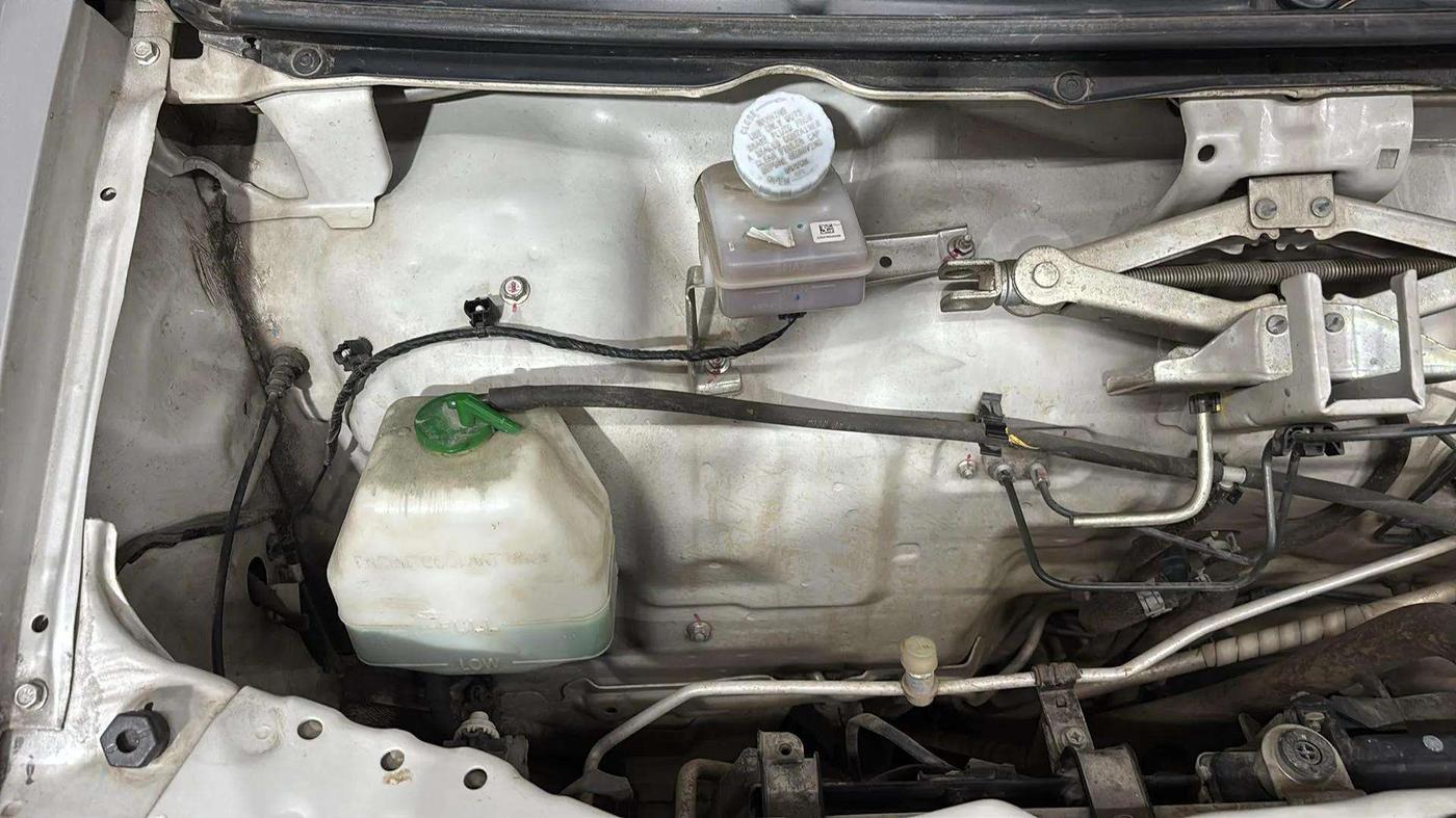 2022 Maruti Eeco 5 STR AC CNG (O), CNG, Manual, 33,523 km, Engine View - Right