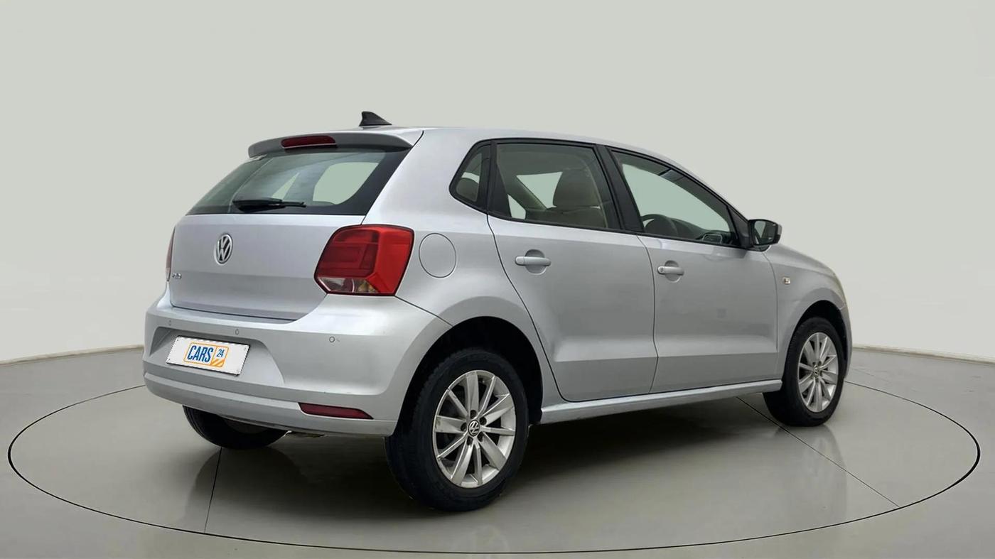 2015 Volkswagen Polo HIGHLINE1.2L, Petrol, Manual, 54,859 km, Right Back Diagonal