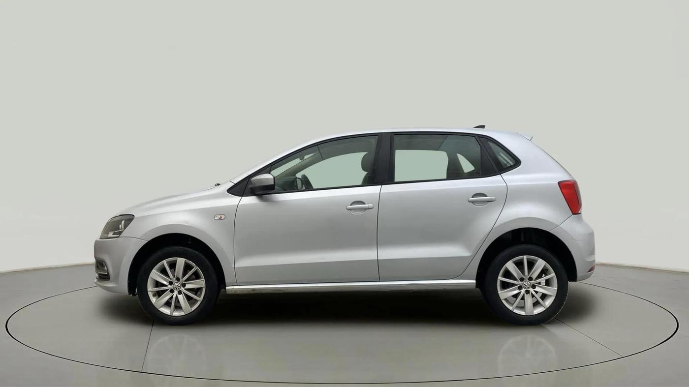 2015 Volkswagen Polo HIGHLINE1.2L, Petrol, Manual, 54,859 km, Left Side