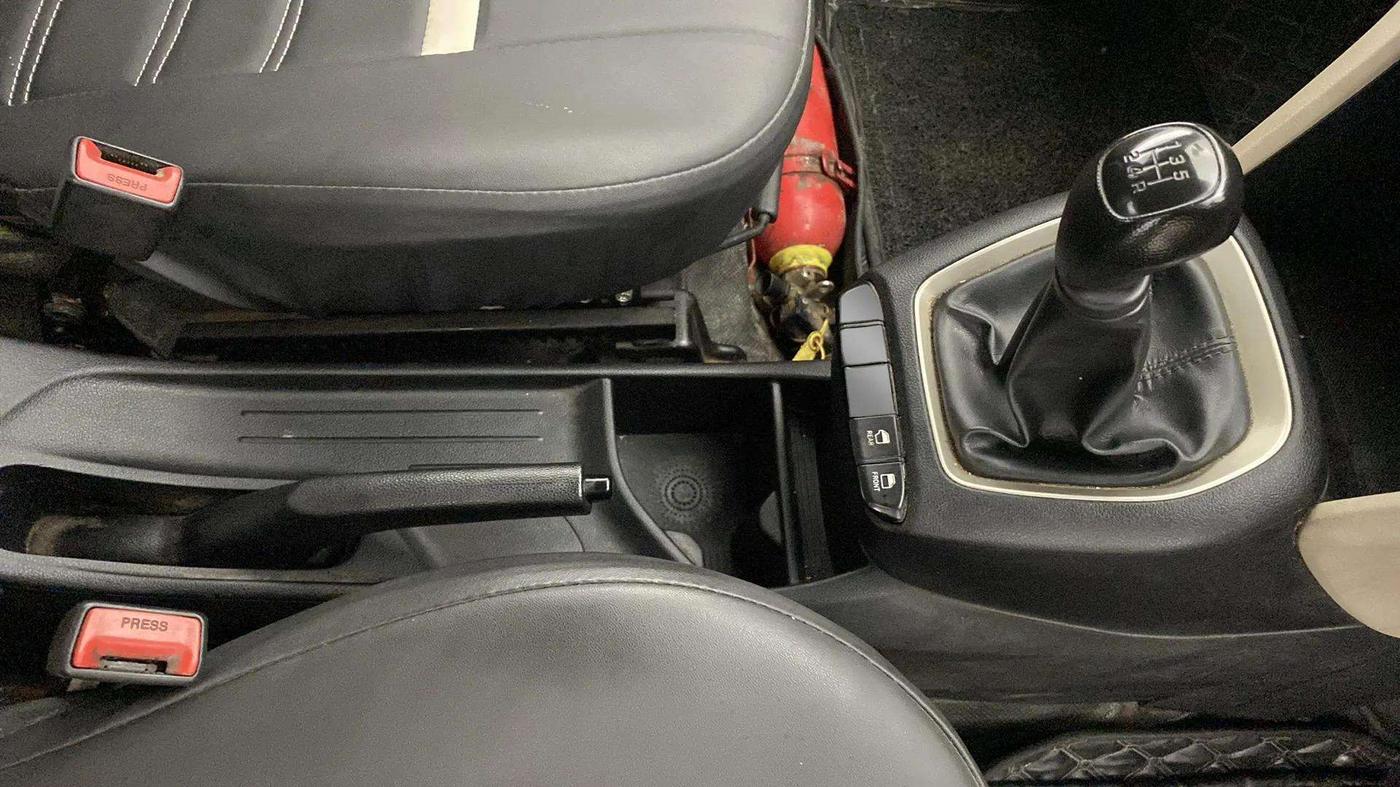 2018 Hyundai NEW SANTRO MAGNA CNG, CNG, Manual, 70,182 km, Gear Lever