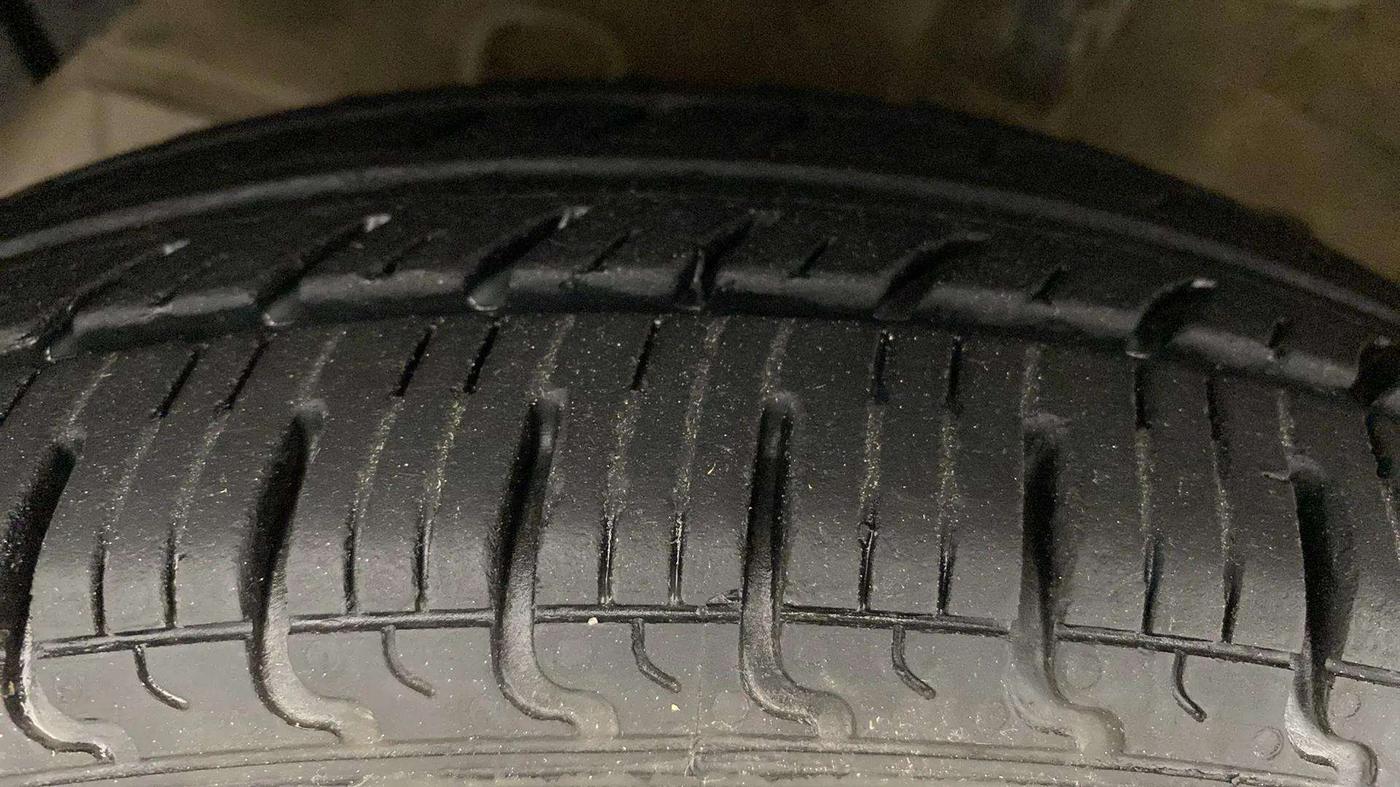 2018 Hyundai NEW SANTRO MAGNA CNG, CNG, Manual, 70,182 km, Left Front Tyre Tread