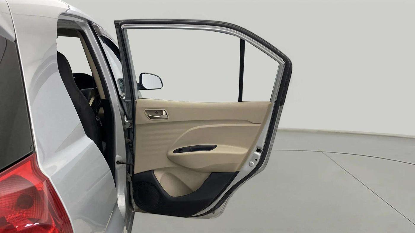 2018 Hyundai NEW SANTRO MAGNA CNG, CNG, Manual, 70,182 km, RHS Rear Door
