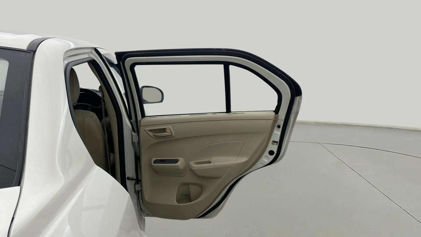 2022 Maruti Swift Dzire TOUR S-CNG (O), CNG, Manual, 31,394 km, RHS Rear Door