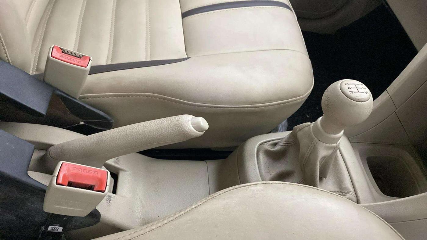 2022 Maruti Swift Dzire TOUR S-CNG (O), CNG, Manual, 31,394 km, Gear Lever
