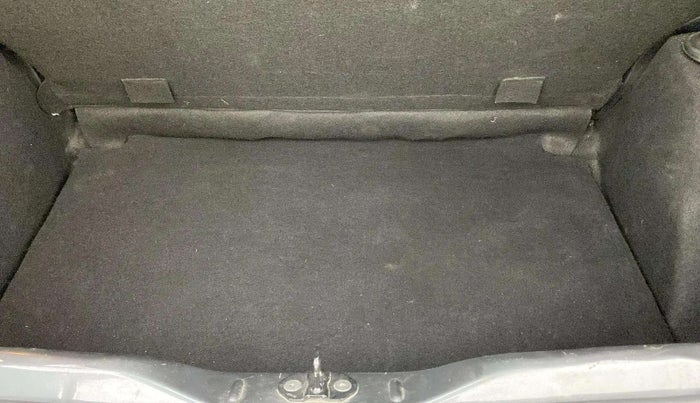 2022 Tata PUNCH CREATIVE  1.2 RTN DUAL TONE, Petrol, Manual, 54,371 km, Boot Inside
