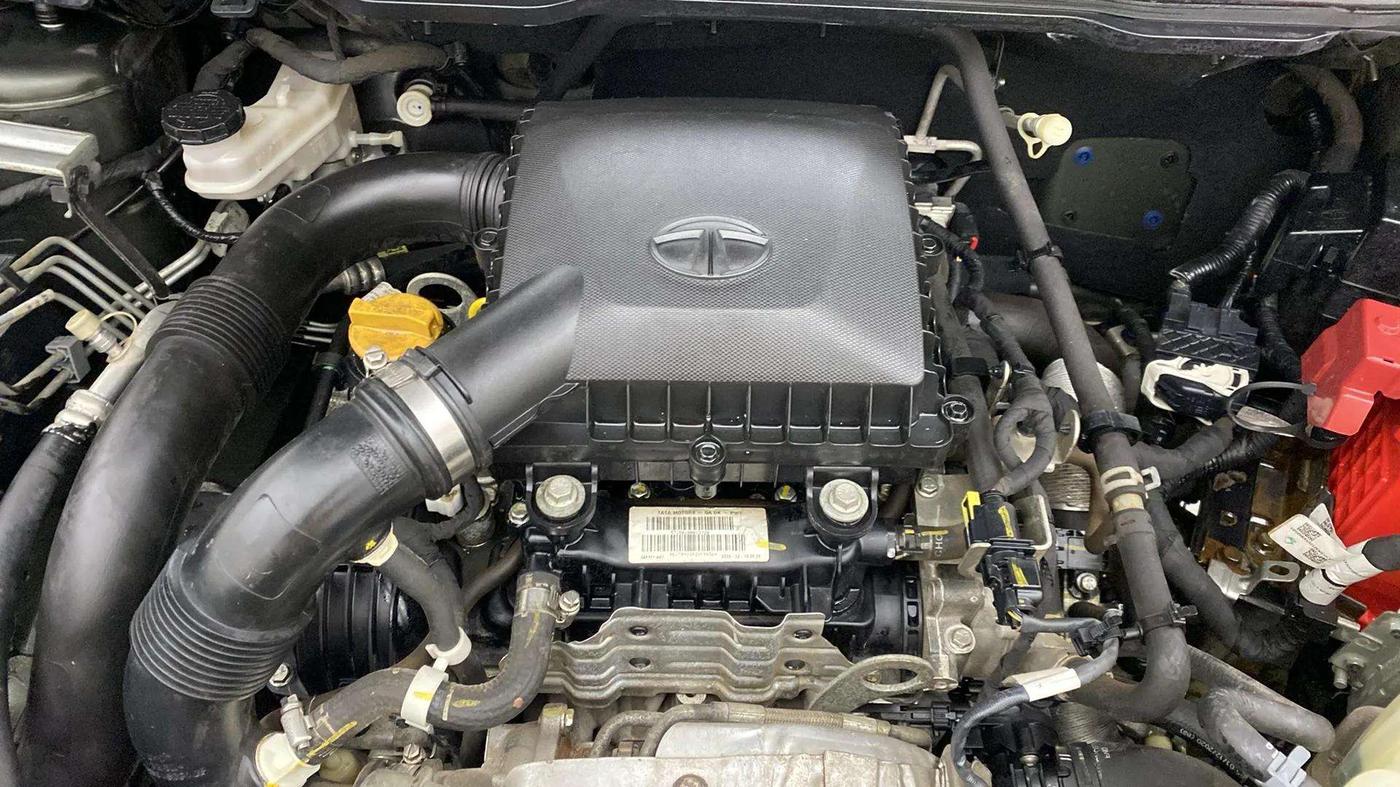 2020 Tata NEXON XMA SUNROOF PETROL, Petrol, Automatic, 15,562 km, Engine View