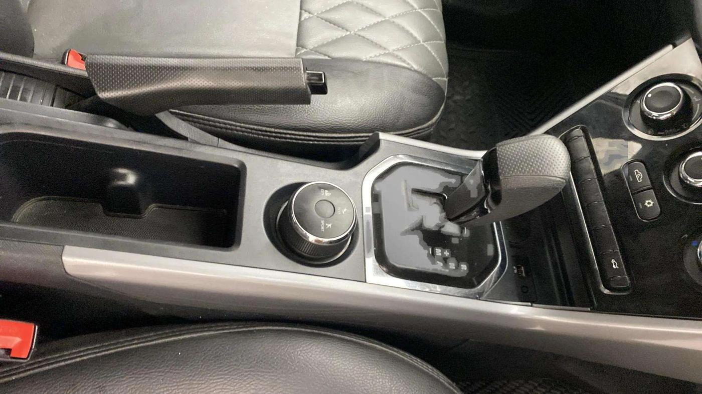 2020 Tata NEXON XMA SUNROOF PETROL, Petrol, Automatic, 15,562 km, Gear Lever