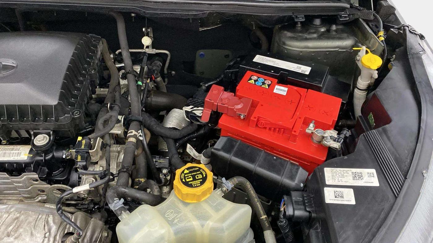 2020 Tata NEXON XMA SUNROOF PETROL, Petrol, Automatic, 15,562 km, Engine View - Left