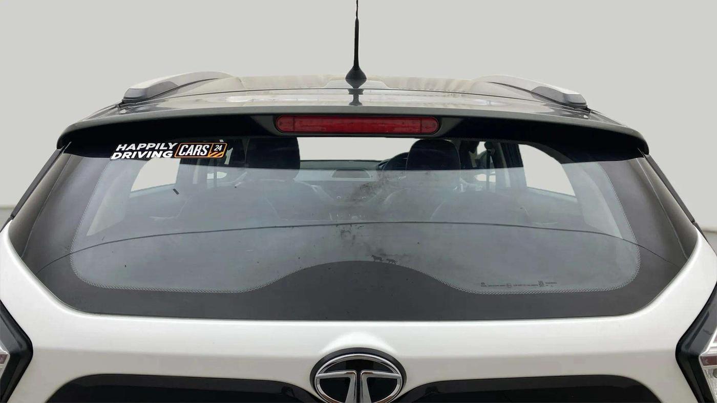 2020 Tata NEXON XMA SUNROOF PETROL, Petrol, Automatic, 15,562 km, Rear Windshield