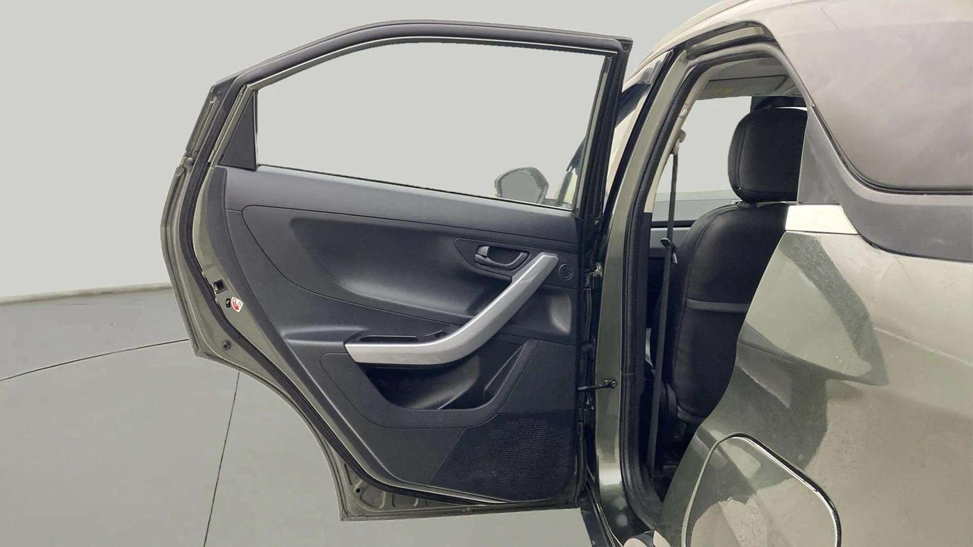 2020 Tata NEXON XMA SUNROOF PETROL, Petrol, Automatic, 15,562 km, LHS Rear Door