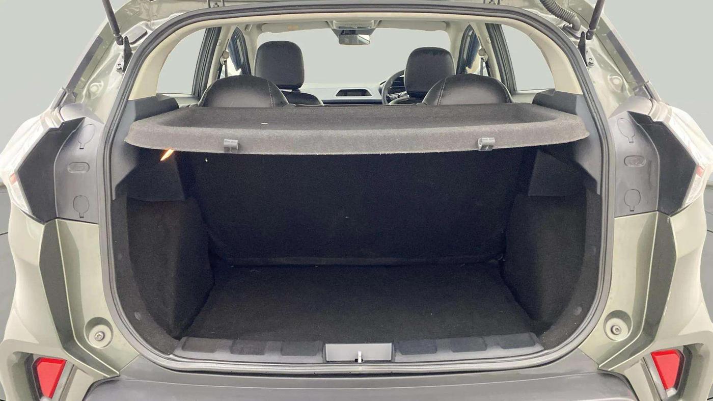 2020 Tata NEXON XMA SUNROOF PETROL, Petrol, Automatic, 15,562 km, Boot Inside