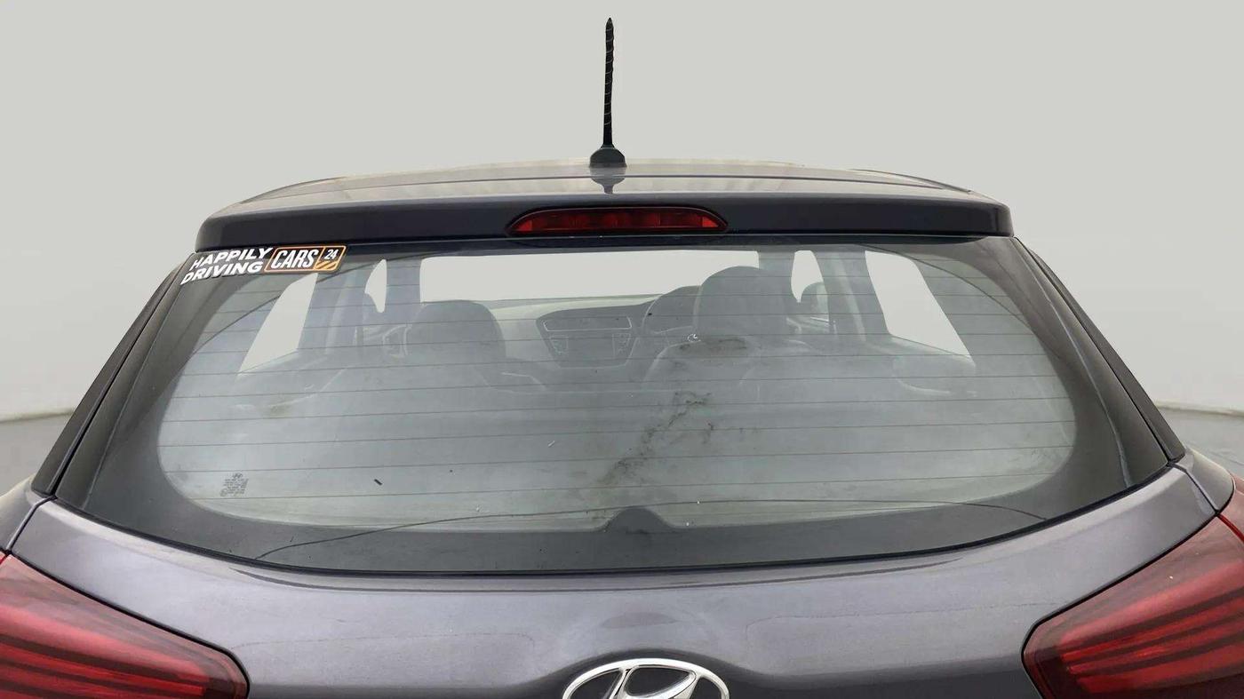 2019 Hyundai Elite i20 SPORTZ PLUS 1.2, Petrol, Manual, 57,844 km, Rear Windshield